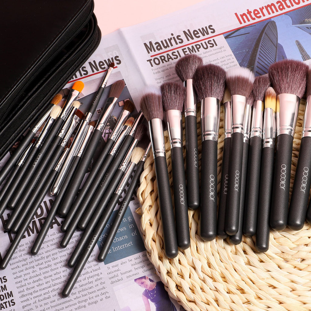 Studio Series Professional - 29 Pieces Book Makeup Brush Set