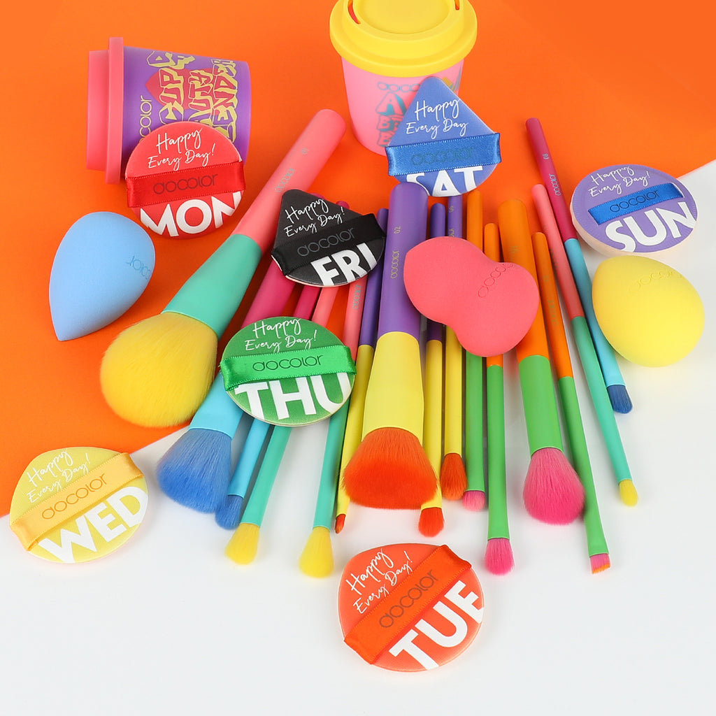 Dream of Color 15 Pcs Brush Set+Sponge+Powder Puff