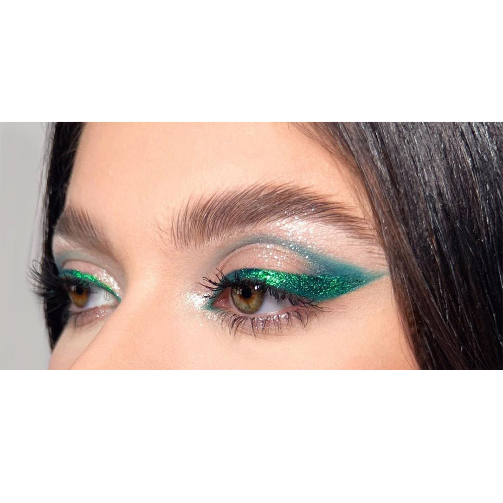 green glitter eyeliner makeup